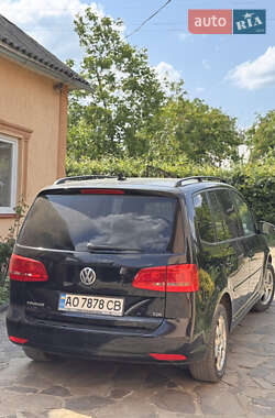Мінівен Volkswagen Touran 2011 в 