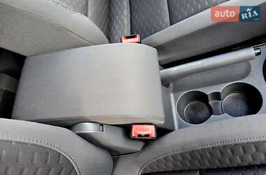 Минивэн Volkswagen Touran 2009 в 