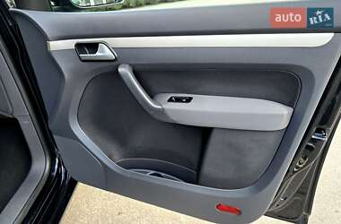 Минивэн Volkswagen Touran 2009 в 