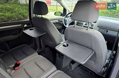 Минивэн Volkswagen Touran 2009 в 