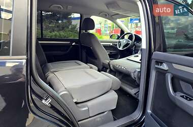 Минивэн Volkswagen Touran 2009 в 
