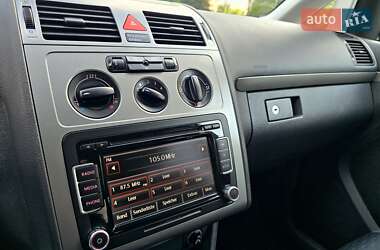 Минивэн Volkswagen Touran 2009 в 