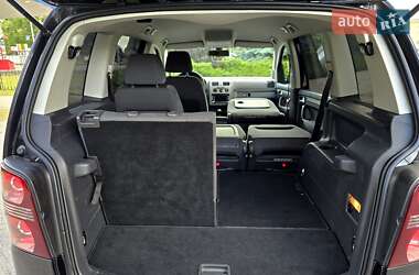 Минивэн Volkswagen Touran 2009 в 
