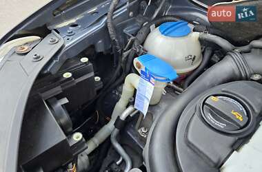 Минивэн Volkswagen Touran 2009 в 