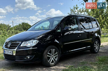 Минивэн Volkswagen Touran 2008 в Александровке