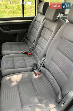 Мінівен Volkswagen Touran 2008 в 