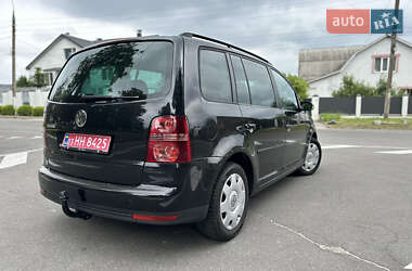 Минивэн Volkswagen Touran 2008 в 