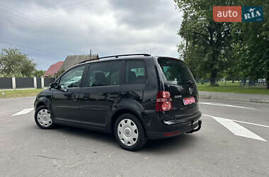 Минивэн Volkswagen Touran 2008 в 