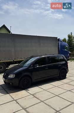 Минивэн Volkswagen Touran 2003 в 