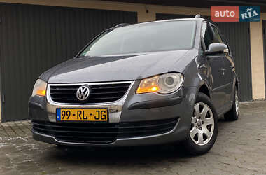 Минивэн Volkswagen Touran 2007 в Самборе