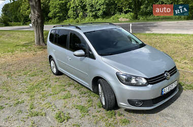 Минивэн Volkswagen Touran 2015 в 