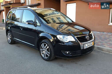 Минивэн Volkswagen Touran 2007 в Киеве