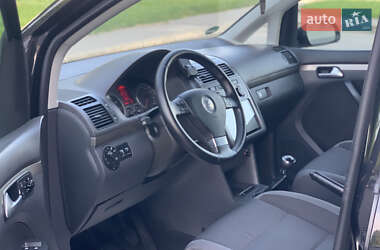 Минивэн Volkswagen Touran 2007 в 
