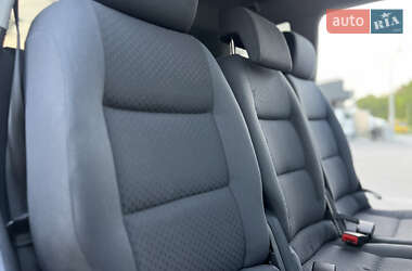Минивэн Volkswagen Touran 2005 в 