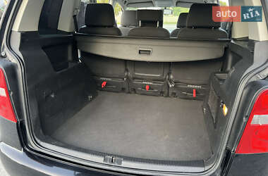 Минивэн Volkswagen Touran 2005 в 