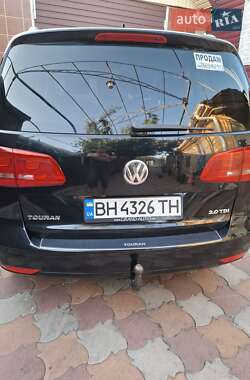 Минивэн Volkswagen Touran 2013 в 
