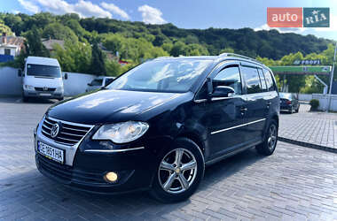 Минивэн Volkswagen Touran 2008 в Черновцах