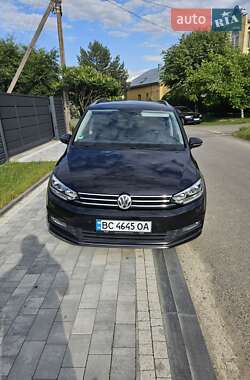 Микровэн Volkswagen Touran 2017 в Ивано-Франковске