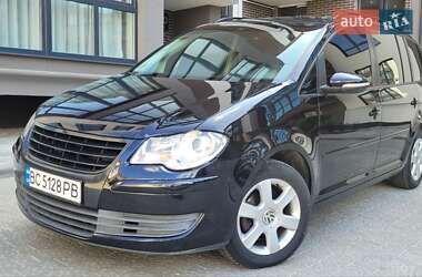 Минивэн Volkswagen Touran 2009 в 
