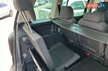 Минивэн Volkswagen Touran 2008 в 