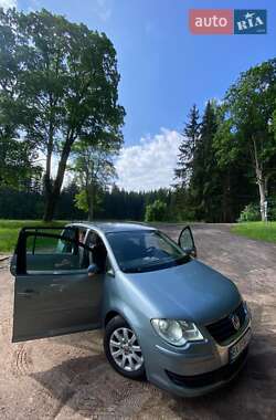 Минивэн Volkswagen Touran 2007 в Хмельницком