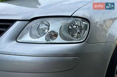Минивэн Volkswagen Touran 2006 в 
