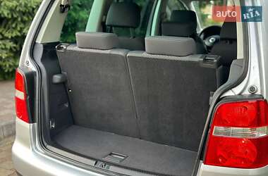 Минивэн Volkswagen Touran 2006 в 