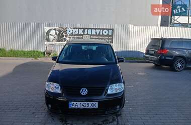 Мінівен Volkswagen Touran 2004 в Києві