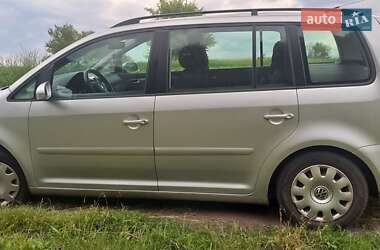 Минивэн Volkswagen Touran 2006 в 