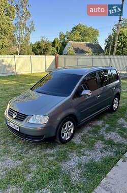 Минивэн Volkswagen Touran 2003 в Умани