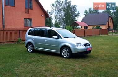 Минивэн Volkswagen Touran 2006 в Луцке
