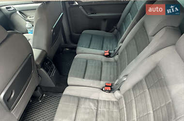 Мінівен Volkswagen Touran 2006 в 