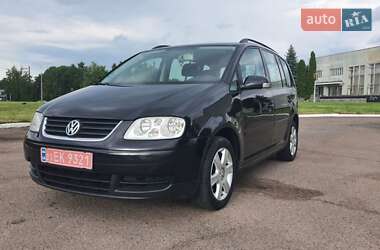 Минивэн Volkswagen Touran 2006 в Ровно