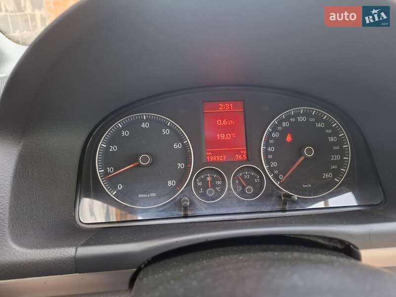 Мінівен Volkswagen Touran 2006 в Івано-Франківську