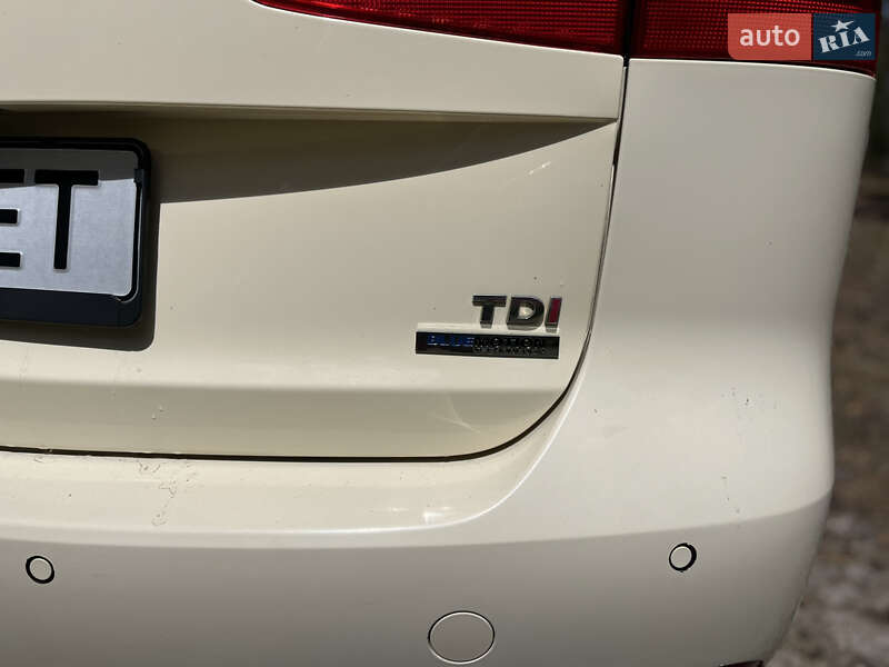 Мінівен Volkswagen Touran 2014 в Березному