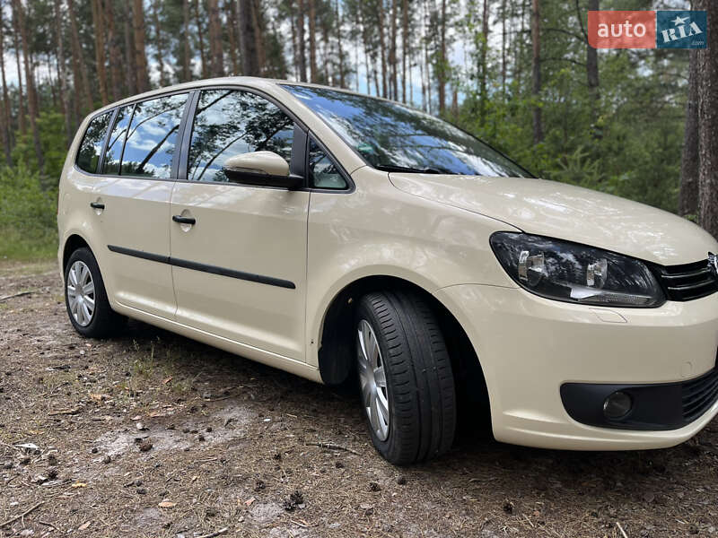 Мінівен Volkswagen Touran 2014 в Березному