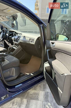 Микровэн Volkswagen Touran 2018 в 