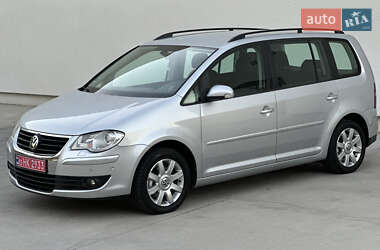 Минивэн Volkswagen Touran 2008 в Луцке