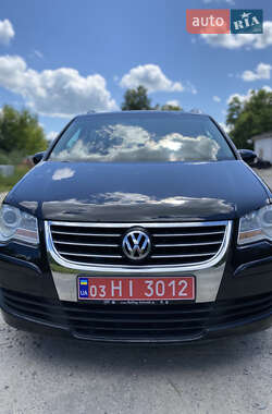 Мінівен Volkswagen Touran 2008 в Хоролі