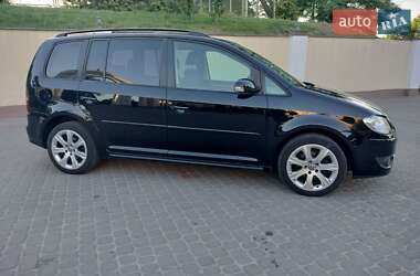 Минивэн Volkswagen Touran 2008 в 