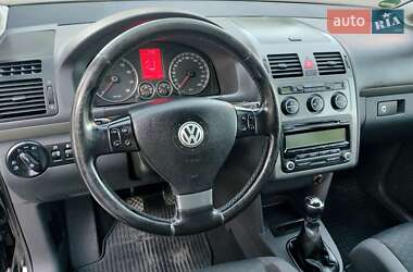 Минивэн Volkswagen Touran 2008 в 