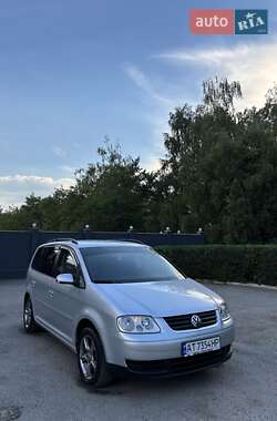 Минивэн Volkswagen Touran 2006 в Ивано-Франковске
