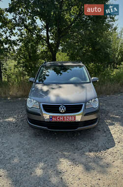 Минивэн Volkswagen Touran 2009 в Калуше