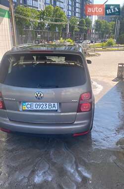 Минивэн Volkswagen Touran 2007 в Ивано-Франковске