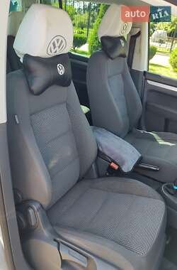 Минивэн Volkswagen Touran 2006 в Измаиле