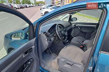 Минивэн Volkswagen Touran 2005 в 