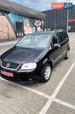 Мінівен Volkswagen Touran 2005 в Луцьку