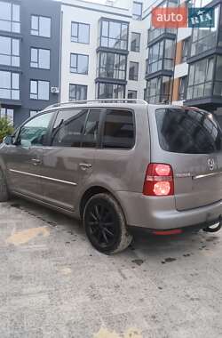 Минивэн Volkswagen Touran 2008 в 
