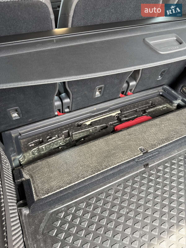 Микровэн Volkswagen Touran 2018 в Самборе фото 22 Микровэн Volkswagen Touran 2018 в Самборе