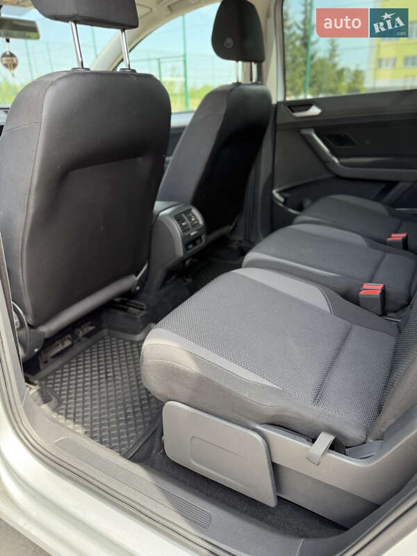 Микровэн Volkswagen Touran 2018 в Самборе фото 27 Микровэн Volkswagen Touran 2018 в Самборе